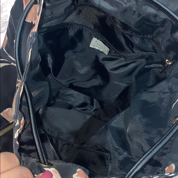 - Cute backpack 🎒 - Picture 4 of 4